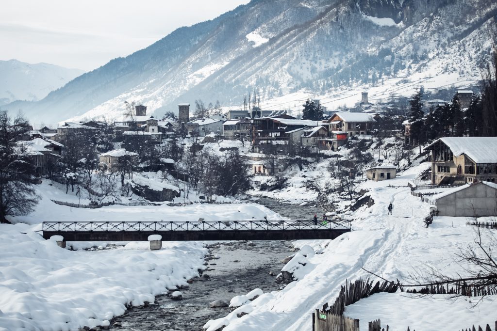 Kashmir offbeat travel styles