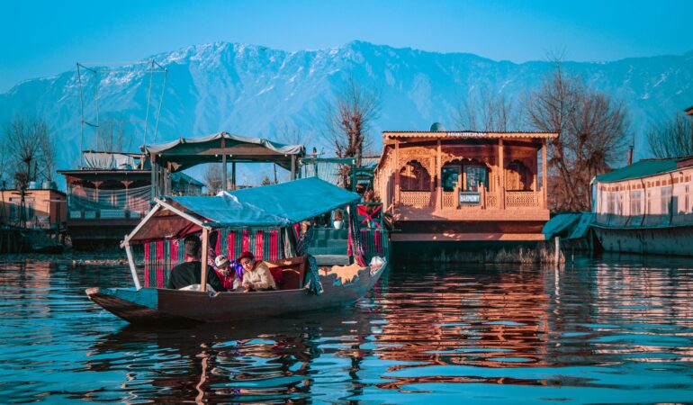 Kashmir Tour Package for Family