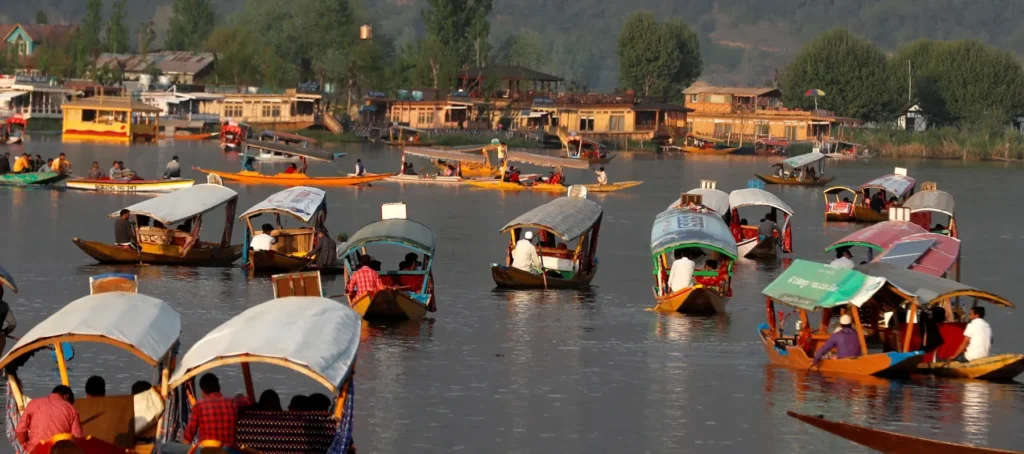   sunset boat ride in Kashmir Sunset boat ride in Kashmir
Romantic boat ride in Kashmir
Dal Lake sunset experience
Kashmir shikara ride at sunset
Evening boat ride in Kashmir
Kashmir sunset views
Scenic boat ride in Kashmir
Kashmir lake sunset adventure
Memorable sunset experiences in Kashmir
Kashmir romantic getaways