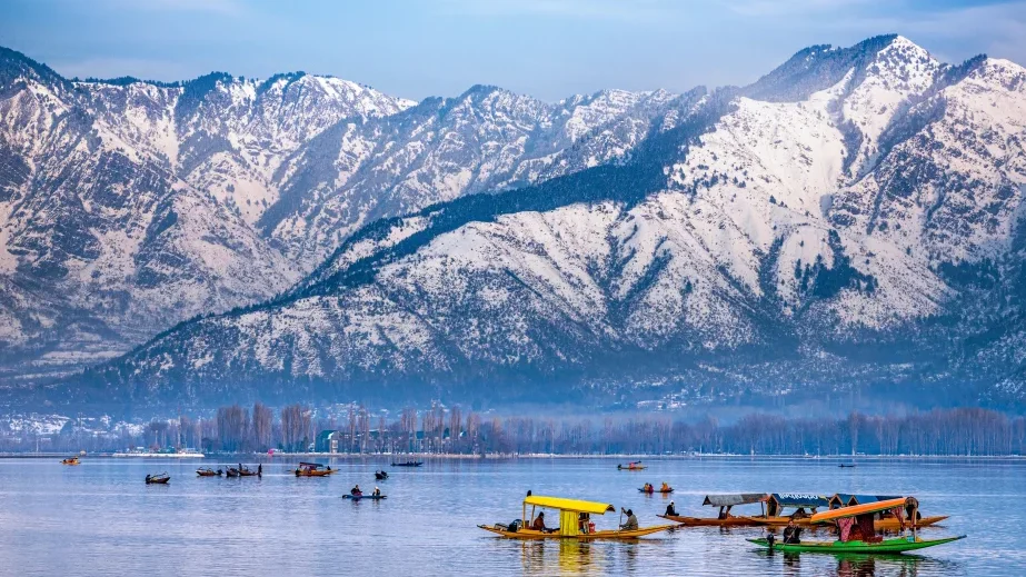 Kashmir tour package from Delhi by train