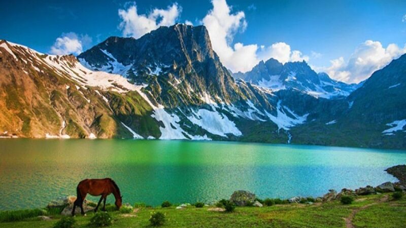 Adventure trekking in Kashmir