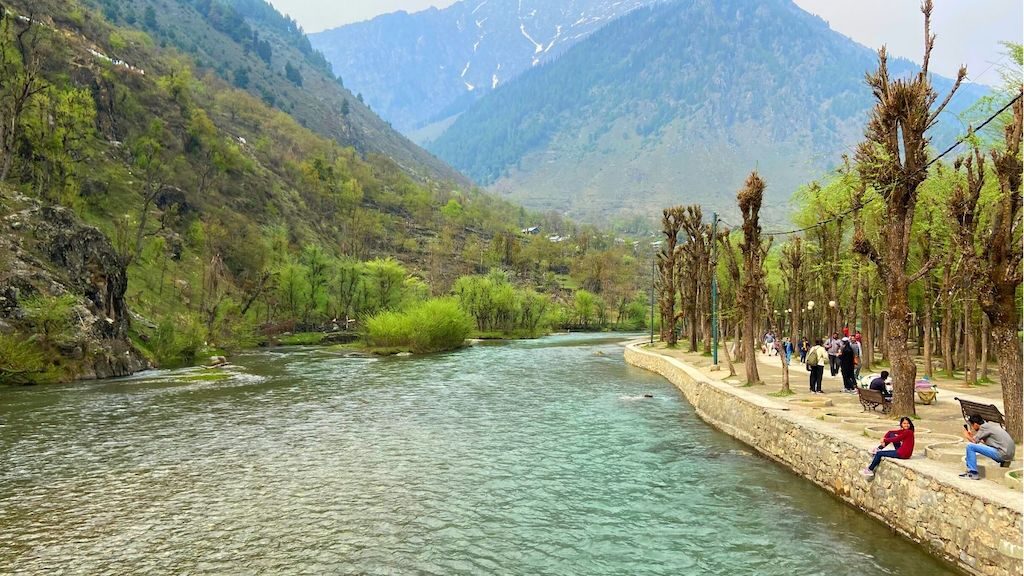 Kashmir tourist attractions