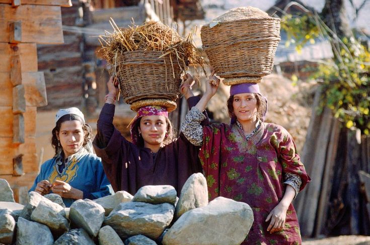 Local customs in Kashmir