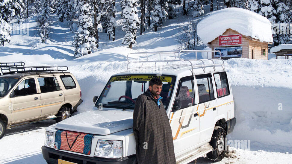 Local transport options in Kashmir