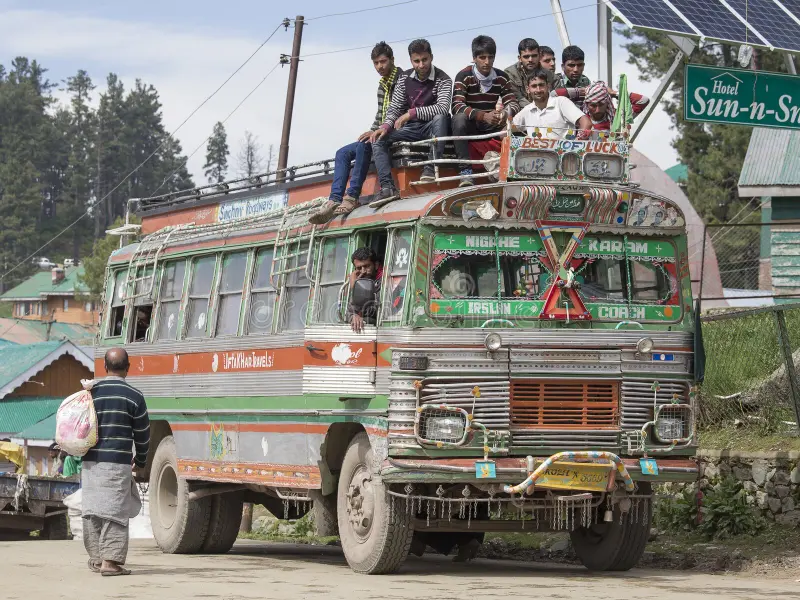 Local transport options in Kashmir