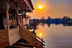  Kashmir houseboat packages